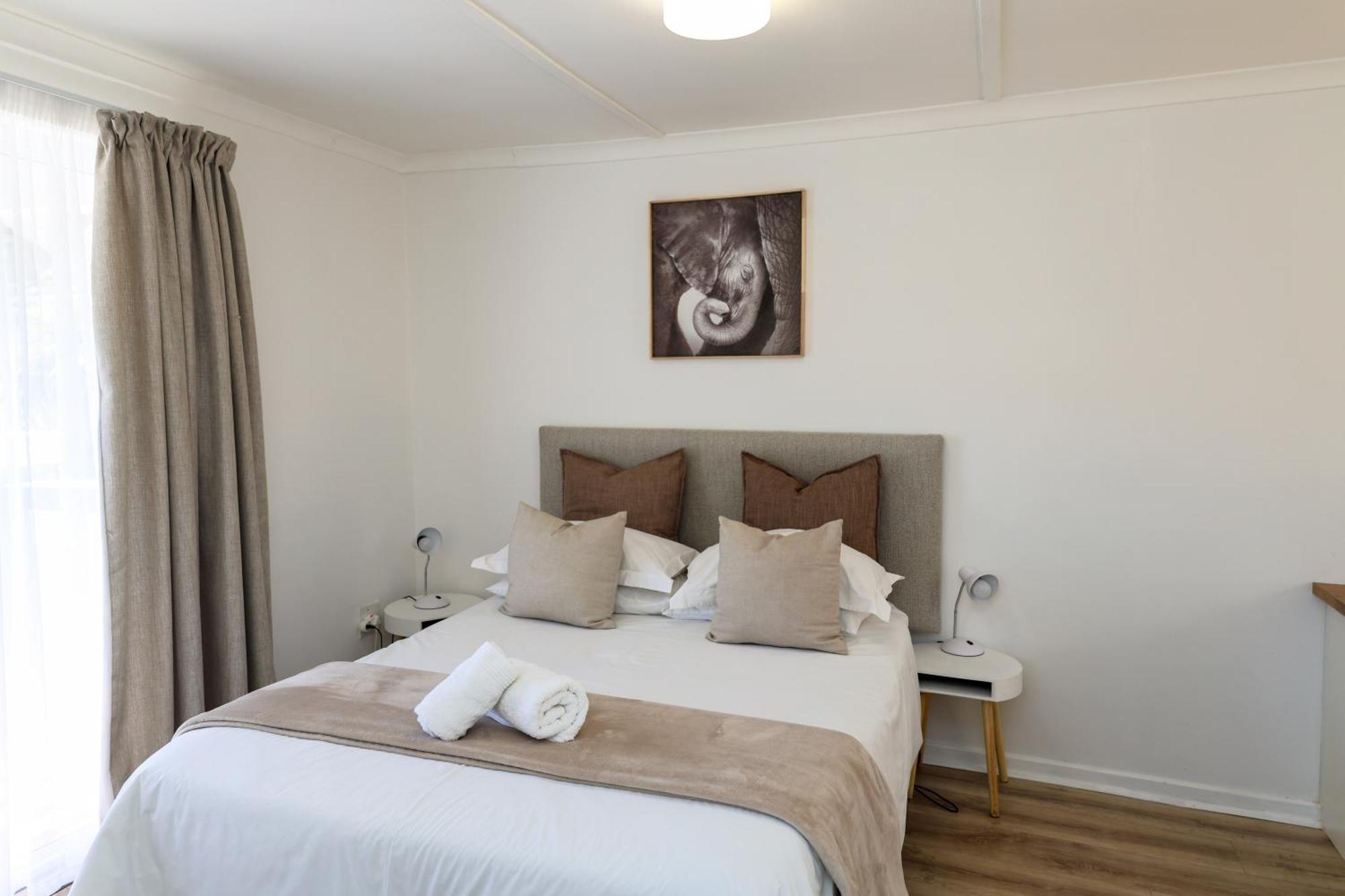 George Lodge International Екстер'єр фото