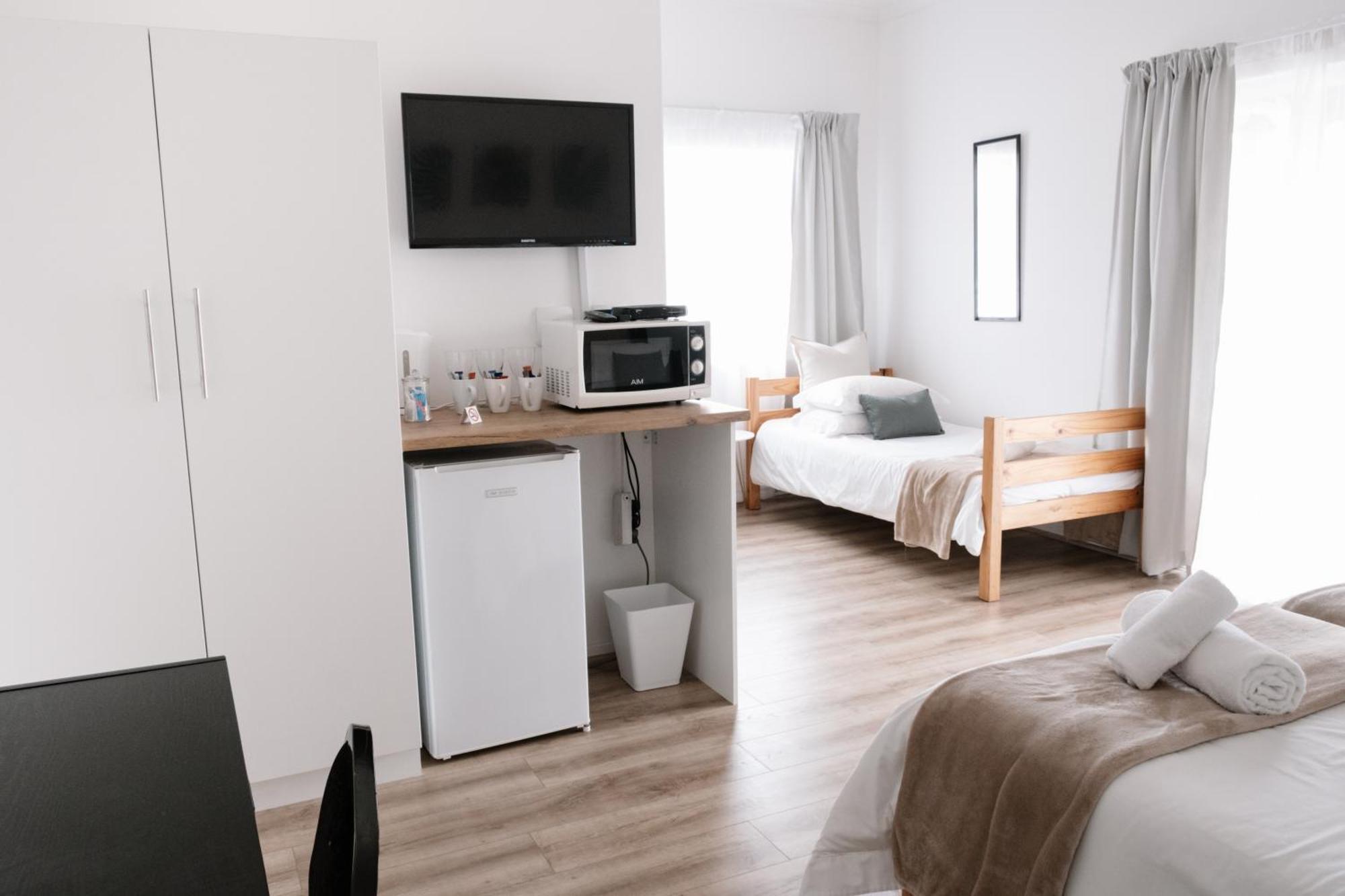 George Lodge International Екстер'єр фото