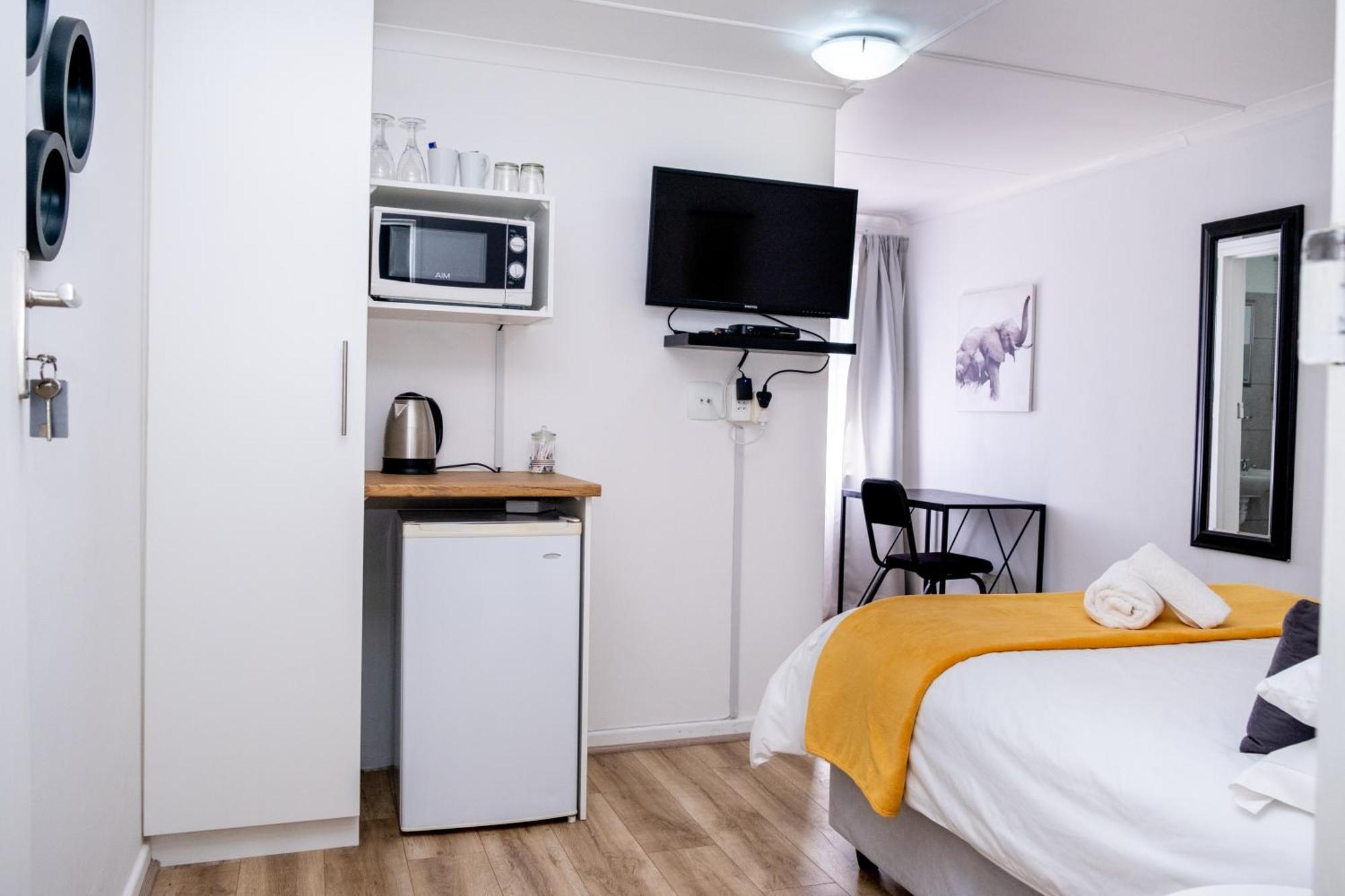 George Lodge International Екстер'єр фото