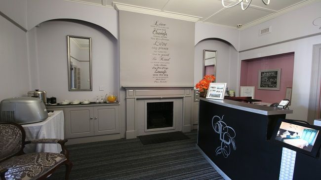 George Lodge International Інтер'єр фото